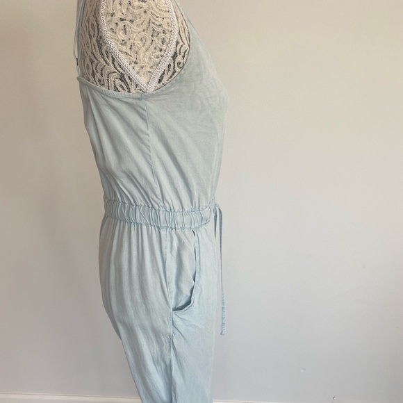 Full length light weight romper with cinched waste - Picture 2 of 3